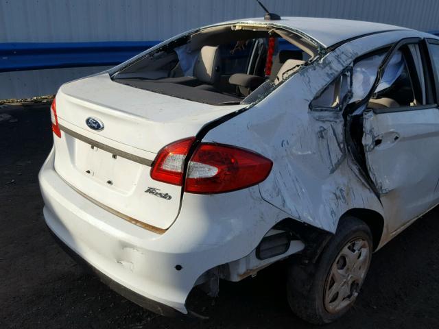 3FADP4AJ7DM201995 - 2013 FORD FIESTA S WHITE photo 10