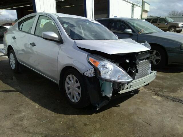 3N1CN7AP1HL901852 - 2017 NISSAN VERSA S SILVER photo 1