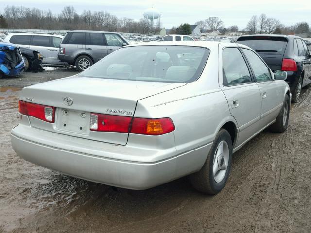 4T1BG22K6YU663555 - 2000 TOYOTA CAMRY CE SILVER photo 4