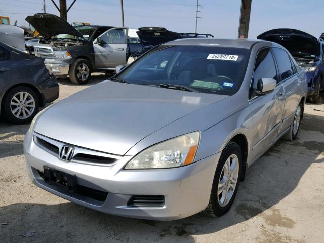 1HGCM56337A139626 - 2007 HONDA ACCORD SE SILVER photo 2