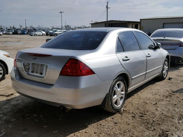 1HGCM56337A139626 - 2007 HONDA ACCORD SE SILVER photo 4