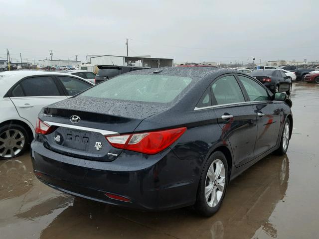 5NPEC4AC7BH229701 - 2011 HYUNDAI SONATA SE GRAY photo 4