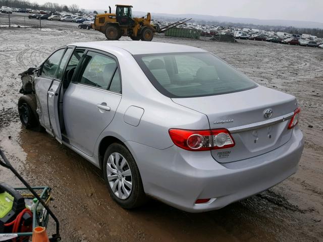 2T1BU4EEXDC920643 - 2013 TOYOTA COROLLA BA SILVER photo 3