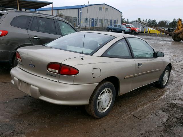 1G1JC1242VM123048 - 1997 CHEVROLET CAVALIER B BEIGE photo 4