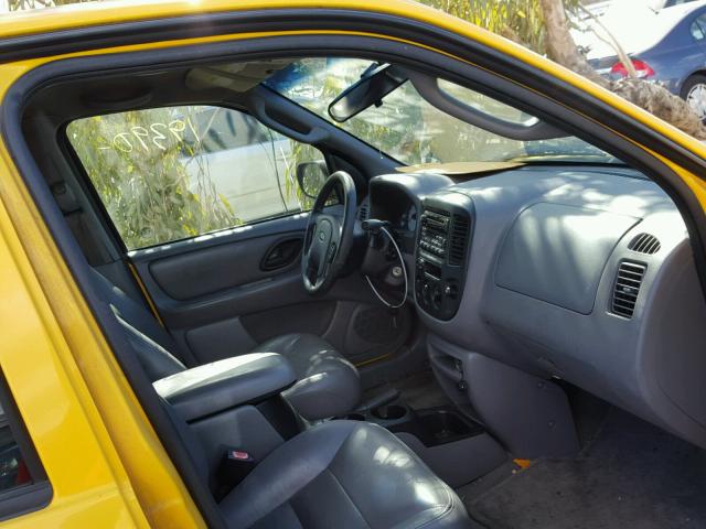 1FMYU03171KB14560 - 2001 FORD ESCAPE XLT YELLOW photo 5