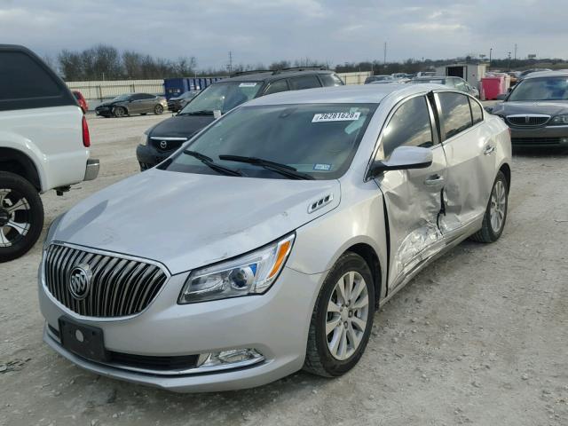 1G4GA5GR4GF159121 - 2016 BUICK LACROSSE SILVER photo 2