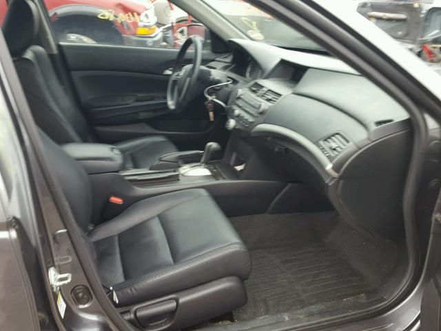 1HGCP2F69CA054929 - 2012 HONDA ACCORD SE GRAY photo 5