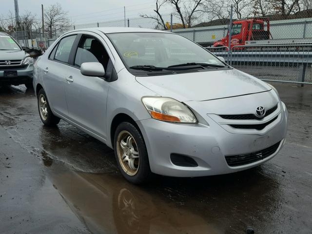 JTDBT923571041286 - 2007 TOYOTA YARIS SILVER photo 1