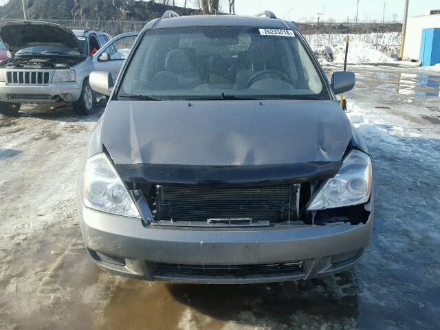 KNDMG4C33A6333267 - 2010 KIA SEDONA LX GRAY photo 9