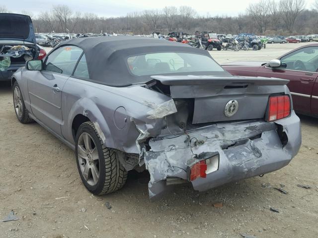 1ZVFT84NX75276881 - 2007 FORD MUSTANG GRAY photo 3