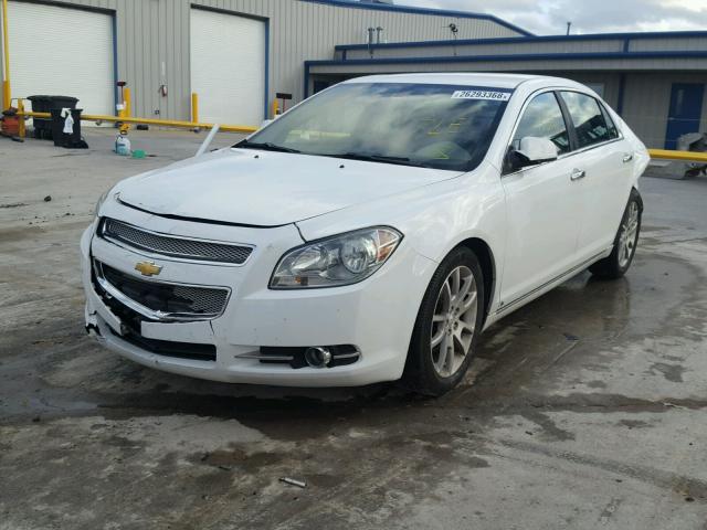 1G1ZK57B69F177628 - 2009 CHEVROLET MALIBU LTZ WHITE photo 2