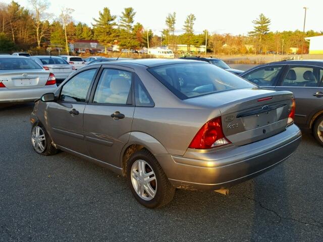 1FAFP34354W114970 - 2004 FORD FOCUS SE C TAN photo 3