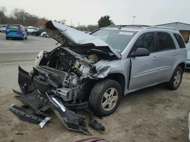 2CNDL63F556188598 - 2005 CHEVROLET EQUINOX LT SILVER photo 2