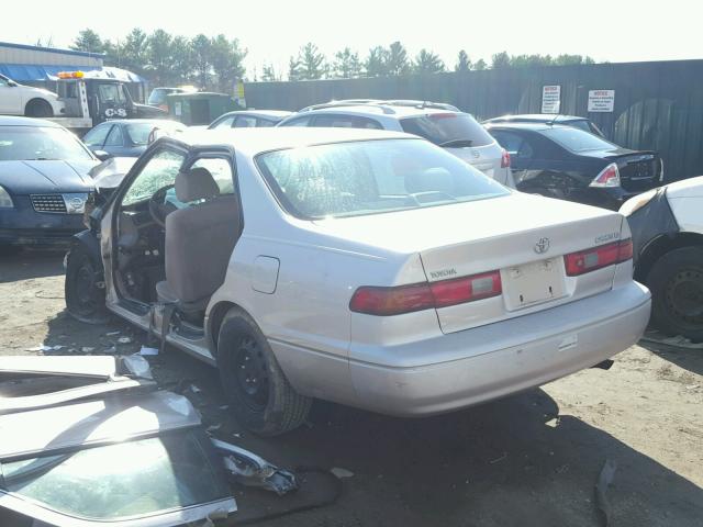 4T1BG22K5VU791586 - 1997 TOYOTA CAMRY CE GOLD photo 3