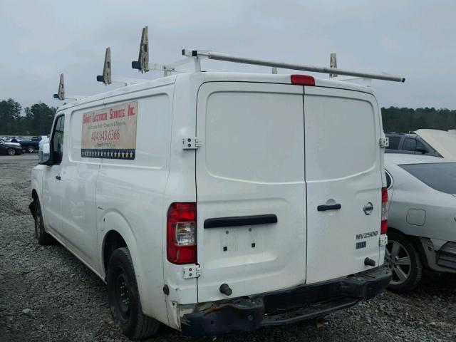 1N6AF0KYXFN804823 - 2015 NISSAN NV 2500 WHITE photo 3