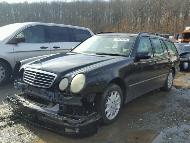 WDBJH82J6YX030817 - 2000 MERCEDES-BENZ E 320 4MAT BLACK photo 2