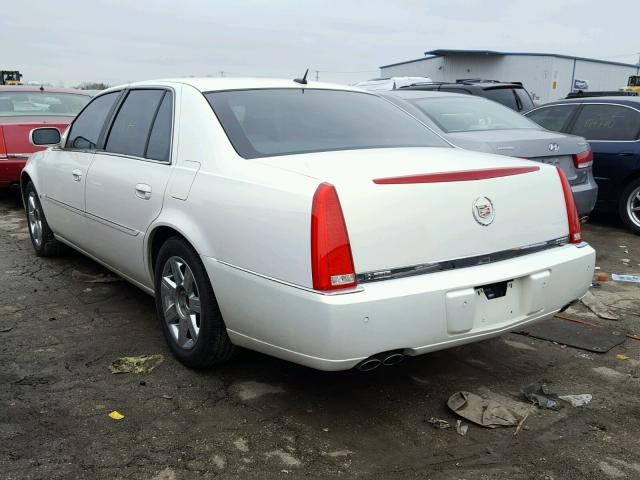 1G6KD57Y97U119645 - 2007 CADILLAC DTS WHITE photo 3