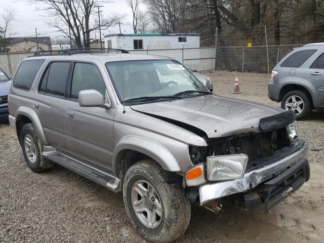 JT3HN86R020368386 - 2002 TOYOTA 4RUNNER SR SILVER photo 1