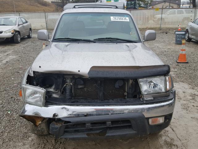 JT3HN86R020368386 - 2002 TOYOTA 4RUNNER SR SILVER photo 9