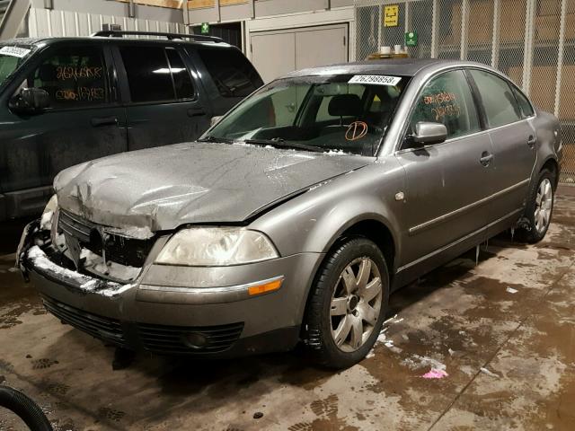 WVWTH63B62P363757 - 2002 VOLKSWAGEN PASSAT GLX 灰色 照片 2