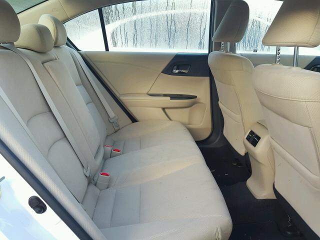 JHMCR6F39HC014009 - 2017 HONDA ACCORD HYB WHITE photo 6