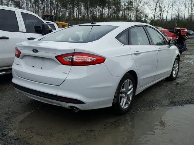 1FA6P0H76E5363054 - 2014 FORD FUSION SE WHITE photo 4