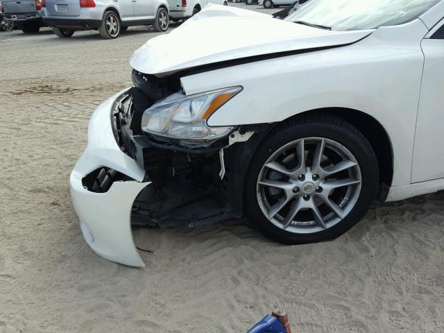 1N4AA5AP0AC835922 - 2010 NISSAN MAXIMA S WHITE photo 9