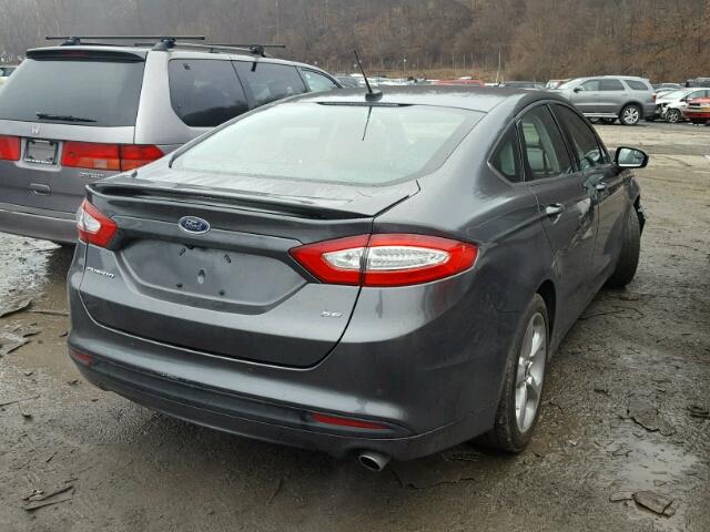 3FA6P0H76GR393493 - 2016 FORD FUSION SE GRAY photo 4