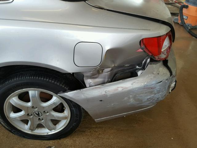19UYA2257WL004446 - 1998 ACURA 3.0CL Argent photo 9