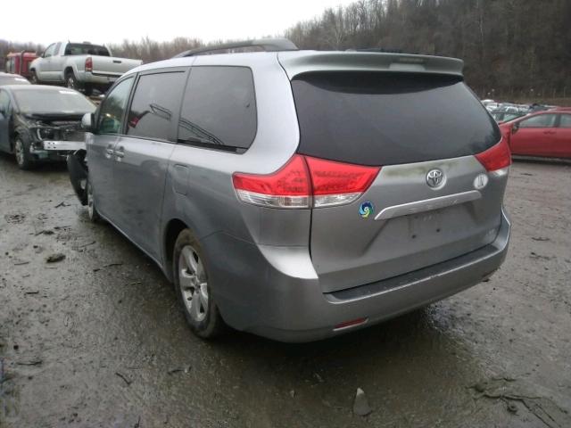 5TDKK3DC7BS167898 - 2011 TOYOTA SIENNA LE GRAY photo 3