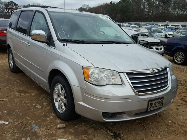 2A8HR54P38R110385 - 2008 CHRYSLER TOWN & COU SILVER photo 1