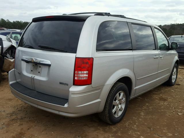 2A8HR54P38R110385 - 2008 CHRYSLER TOWN & COU SILVER photo 4