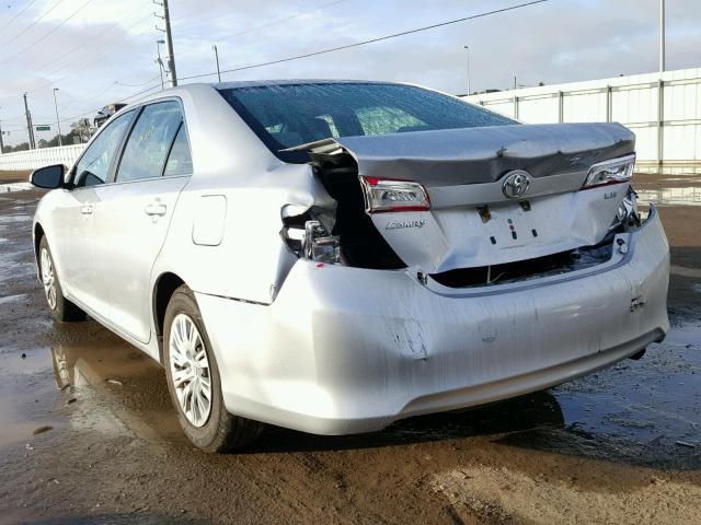 4T4BF1FK8CR162334 - 2012 TOYOTA CAMRY BASE SILVER photo 3