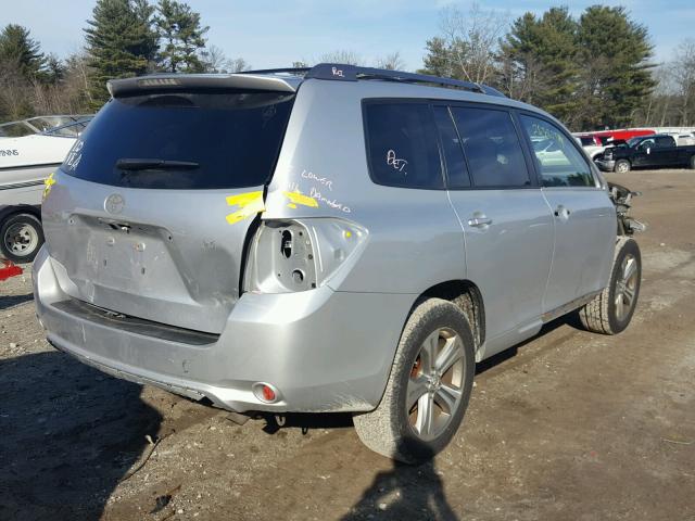 JTEES43A582089832 - 2008 TOYOTA HIGHLANDER SILVER photo 4