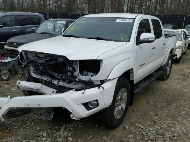 3TMLU4ENXEM156693 - 2014 TOYOTA TACOMA DOU WHITE photo 2