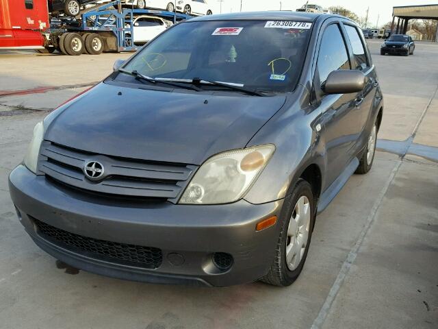 JTKKT624050112400 - 2005 TOYOTA SCION XA GRAY photo 2