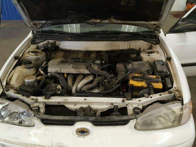 1Y1SK5286WZ440355 - 1998 CHEVROLET GEO PRIZM 白色 照片 7