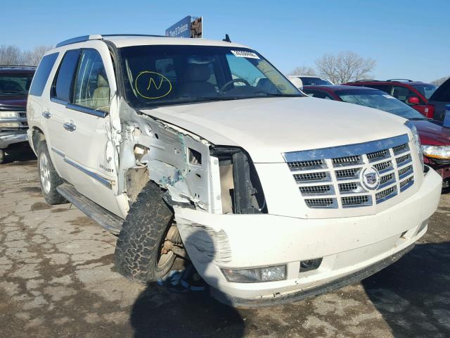 1GYS4AEF5BR223353 - 2011 CADILLAC ESCALADE WHITE photo 1