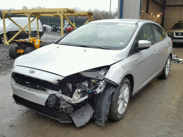 1FADP3F21FL338446 - 2015 FORD FOCUS SE SILVER photo 2