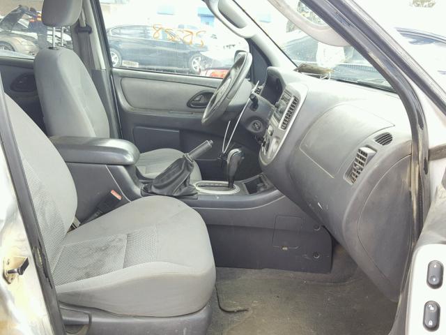 1FMYU93126KA97257 - 2006 FORD ESCAPE XLT SILVER photo 5