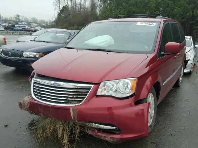 2C4RC1BG9FR739770 - 2015 CHRYSLER TOWN & COU BURGUNDY photo 2