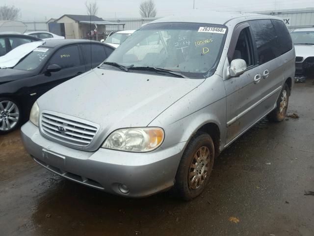 KNDUP131936462128 - 2003 KIA SEDONA EX SILVER photo 2