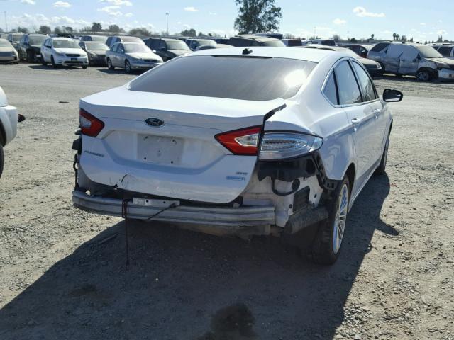 3FA6P0H97DR297983 - 2013 FORD FUSION SE WHITE photo 4