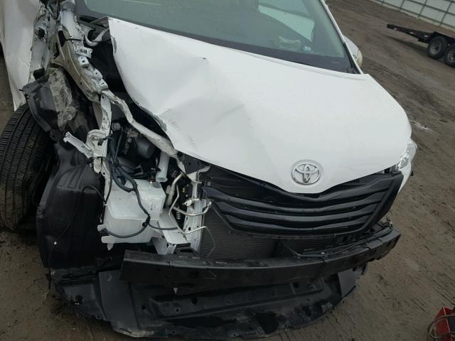 5TDZK3DC3FS648672 - 2015 TOYOTA SIENNA BAS WHITE photo 7