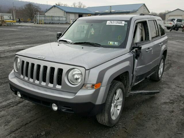 1C4NJRFB4HD155848 - 2017 JEEP PATRIOT LA SILVER photo 2