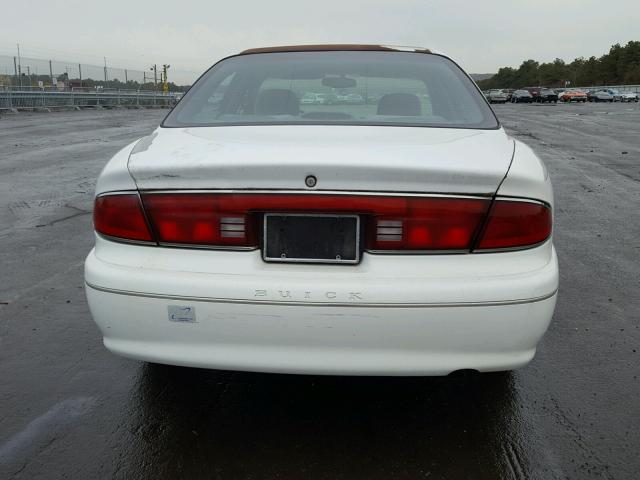 2G4WS52M2W1582404 - 1998 BUICK CENTURY CU WHITE photo 9