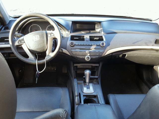 1HGCP2F31BA000657 - 2011 HONDA ACCORD LX SILVER photo 9