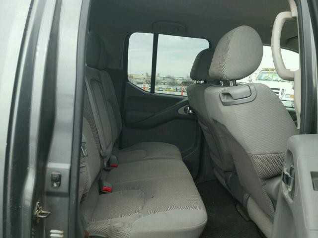 1N6AD07U96C422886 - 2006 NISSAN FRONTIER C GRAY photo 6