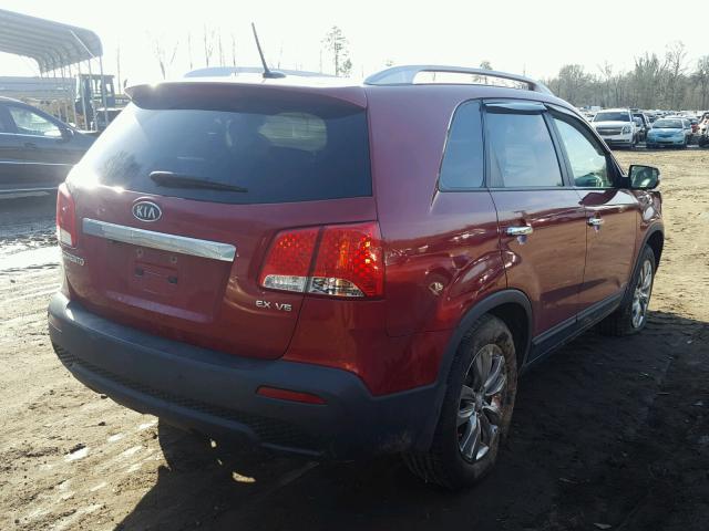 5XYKUDA24BG040504 - 2011 KIA SORENTO EX RED photo 4