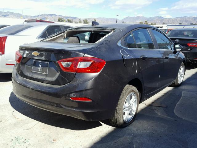 1G1BE5SM3H7265899 - 2017 CHEVROLET CRUZE LT GRAY photo 4